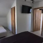 Sofi إلفيف