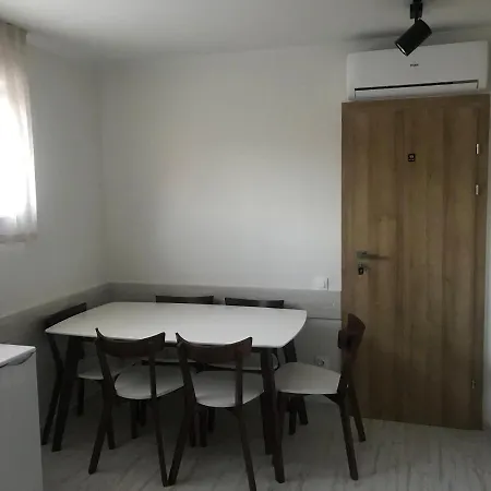 Sofi 아파트호텔 리비프